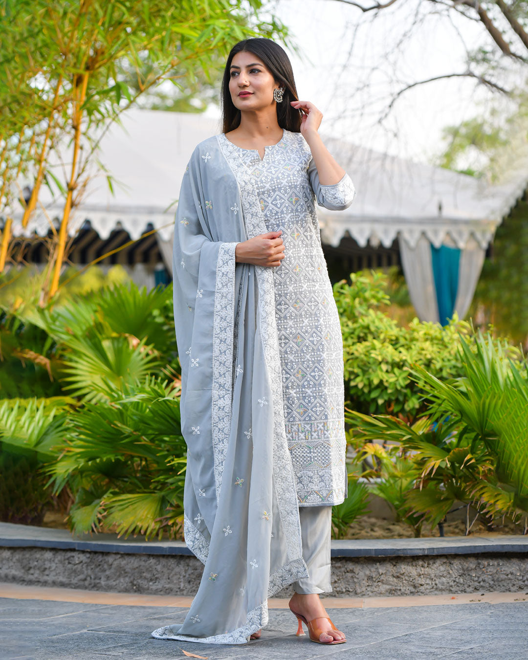 GREY GEORGETTE SUIT SET WITH EMBROIDERY