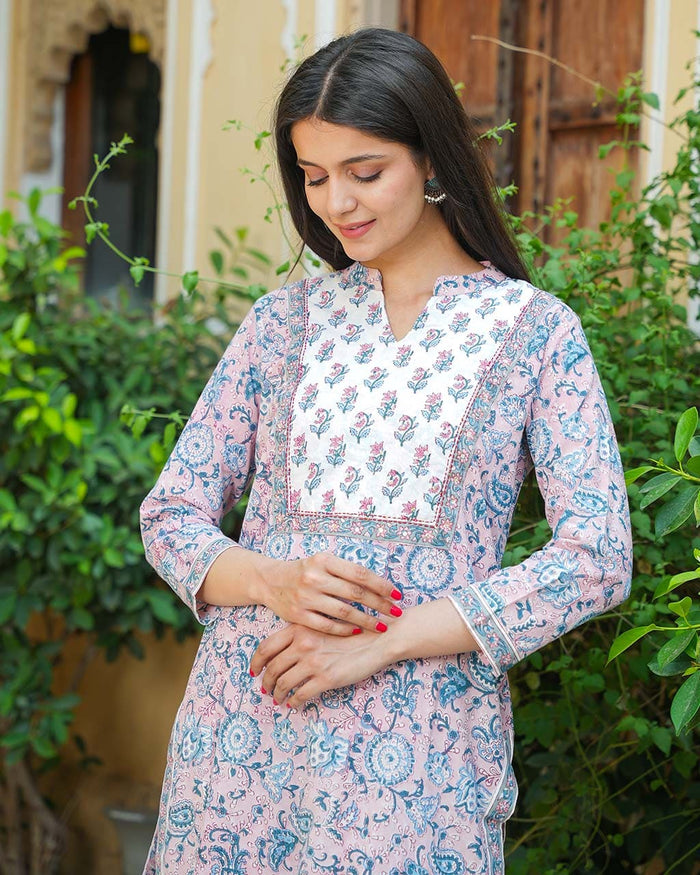 WHITE & SOFT PINK COTTON HANDBLOCK KURTA SET