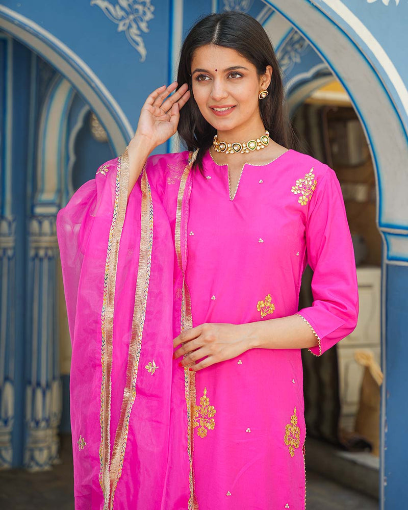 PINK CHANDERI SUIT SET WITH GOTTA WORK