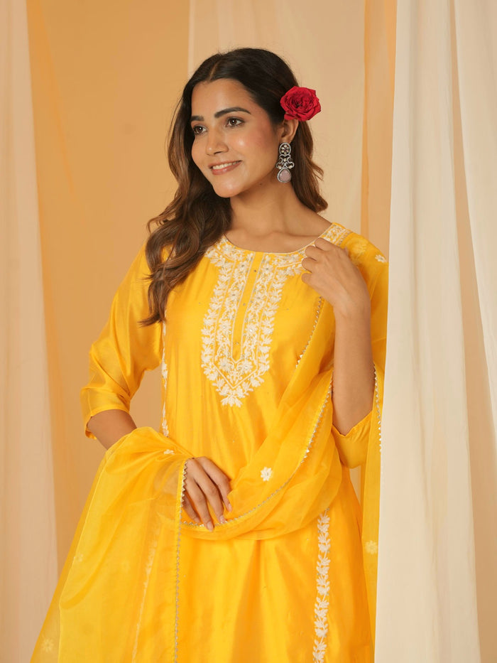 YELLOW CHANDERI SUIT SET WITH EMBROIDERY