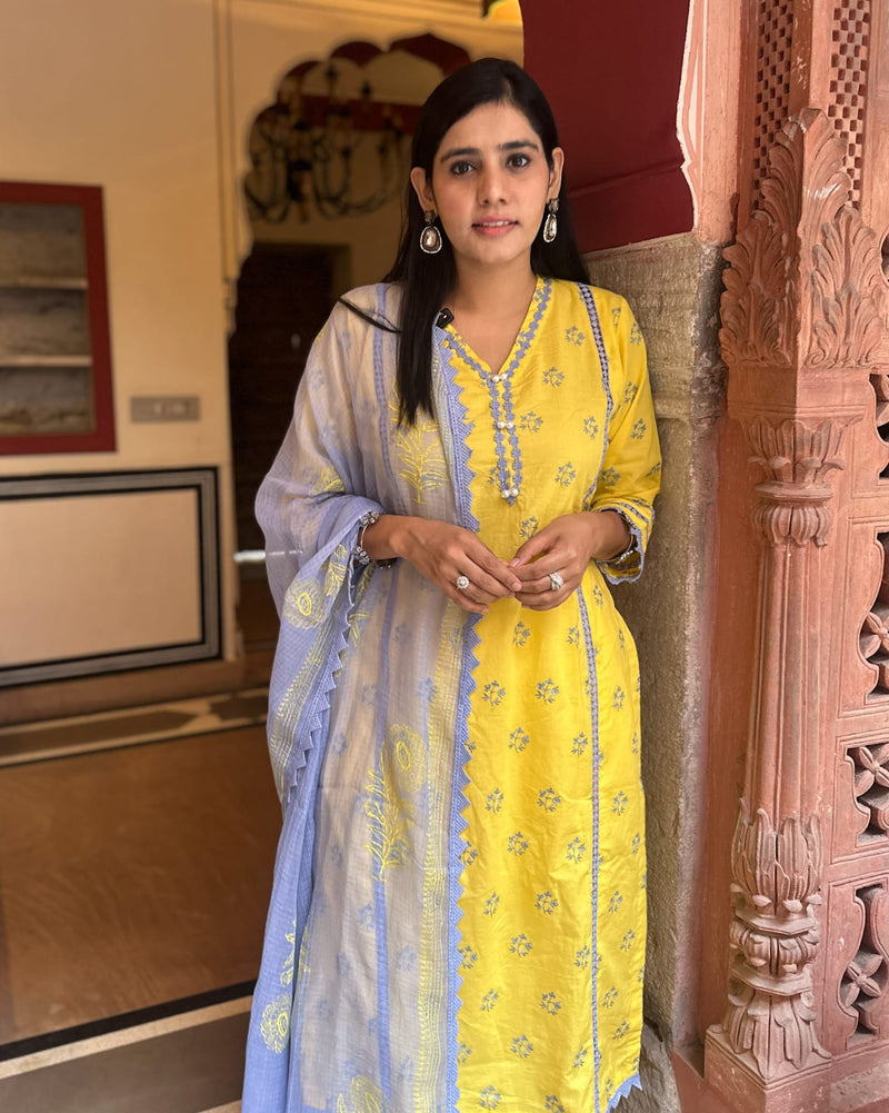 YELLOW COTTON SUIT SET WITH BLUE EMBROIDERY