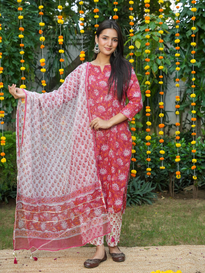 RED KOTA DORIA SUIT SET WITH HANDBLOCK AND GOTTA WORK