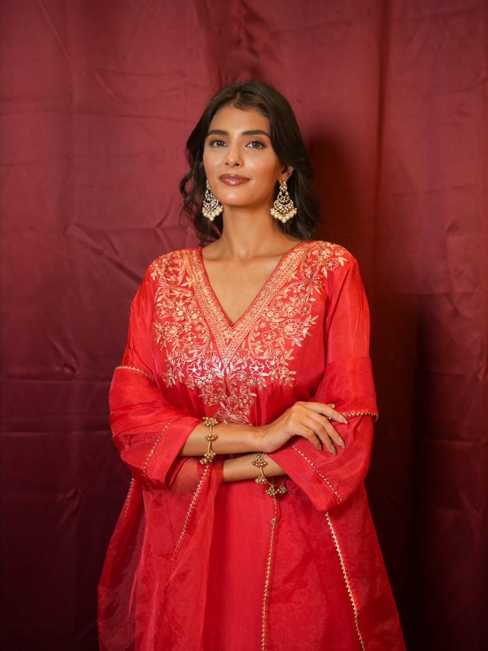 RED HEAVY PITTAN WORK SUIT SET WITH ORGANZA DUPATTA