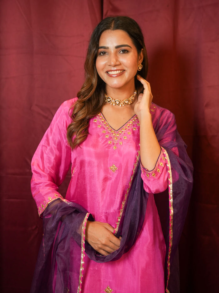 PINK DABKA WORK SUIT SET WITH ORGANZA DUPATTA