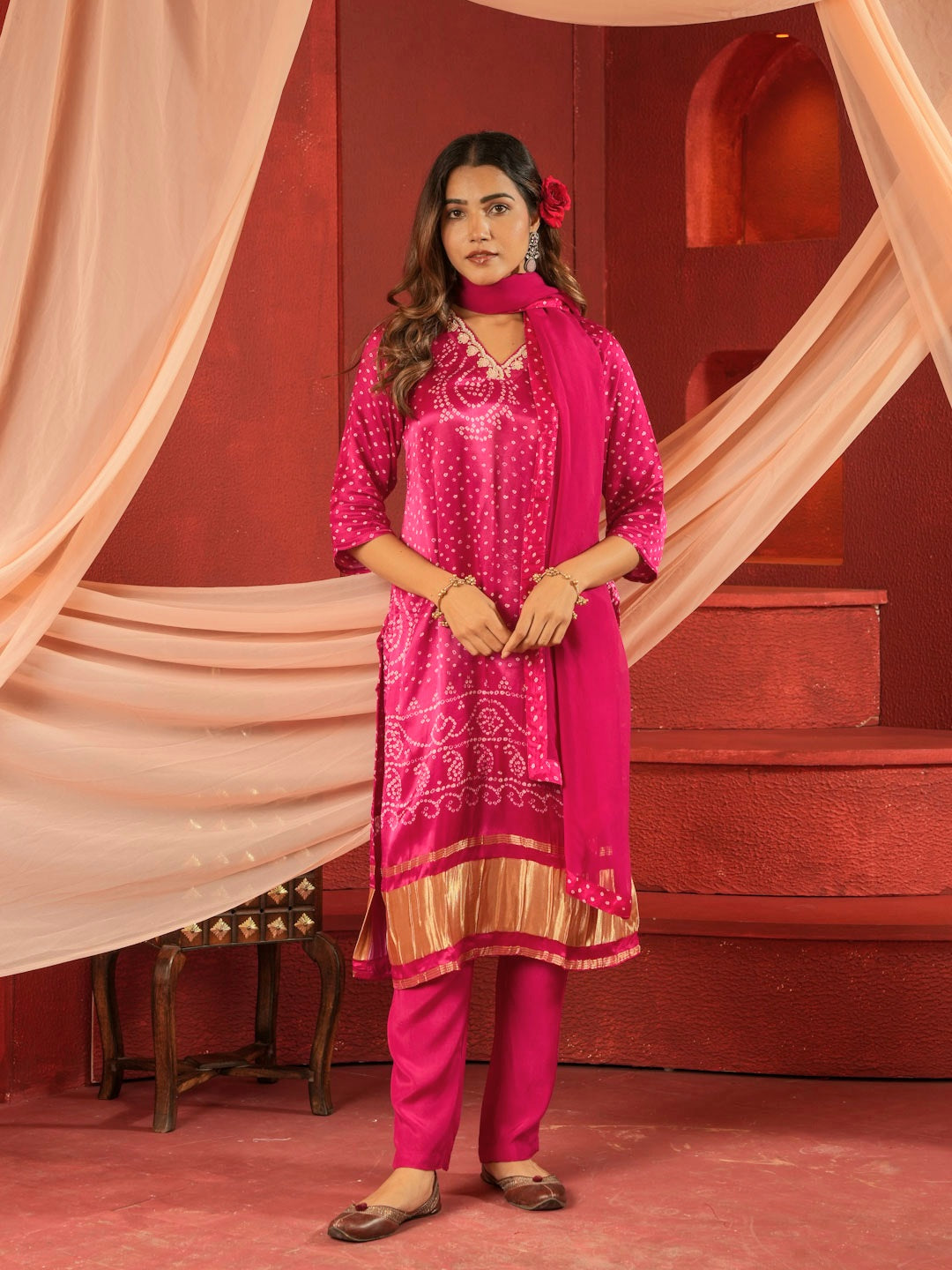 RANI BANDHEJ PRINT SUIT SET WITH ORGANZA DUPATTA