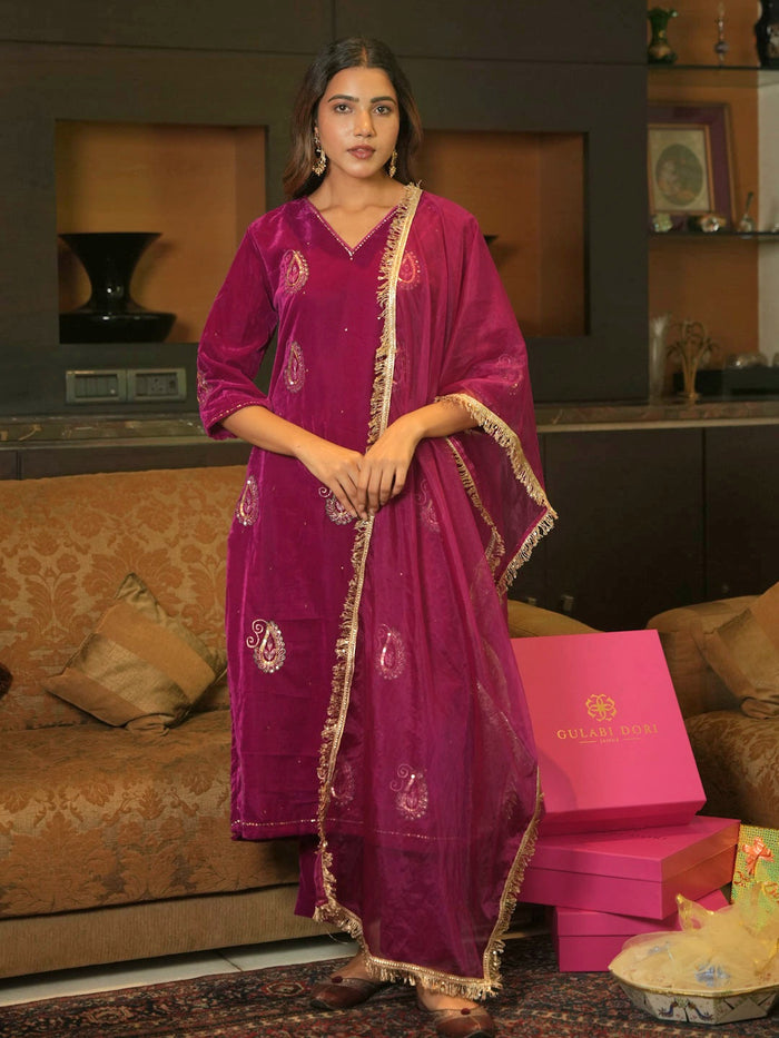NOOR PINK VELVET SUIT SET WITH HANDWORK