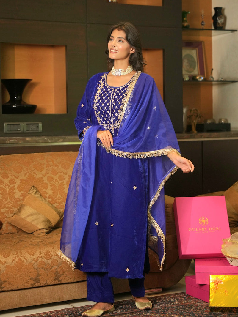 SAPPHIRE VELVET SUIT SET WITH HANDWORK