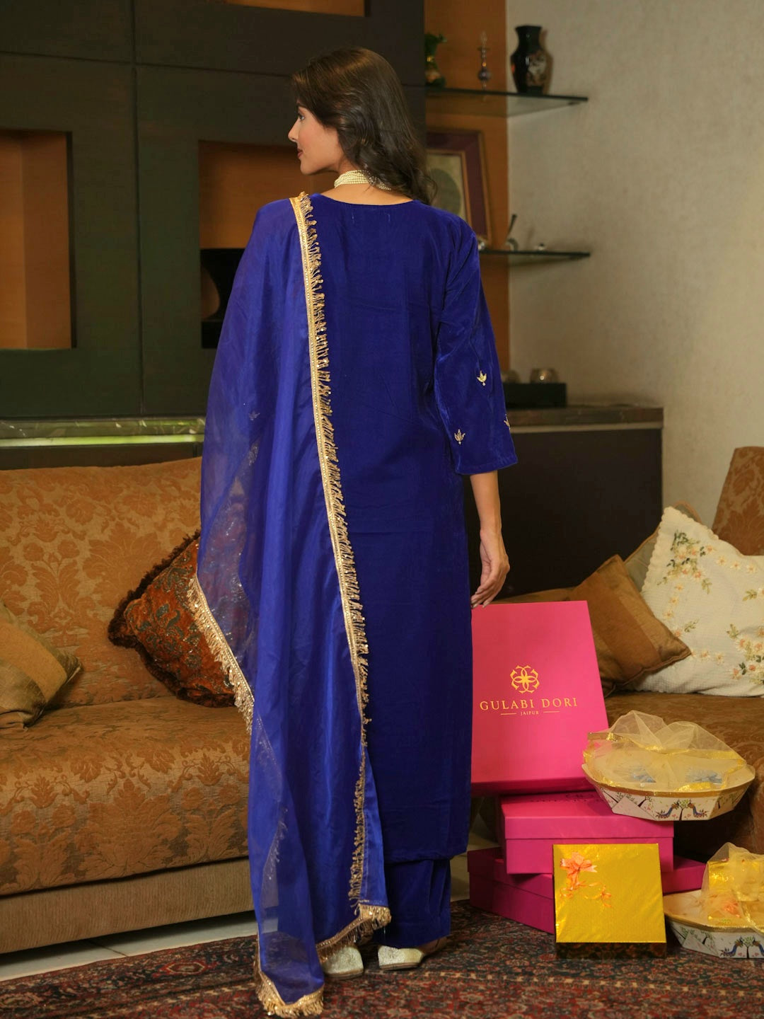 SAPPHIRE VELVET SUIT SET WITH HANDWORK