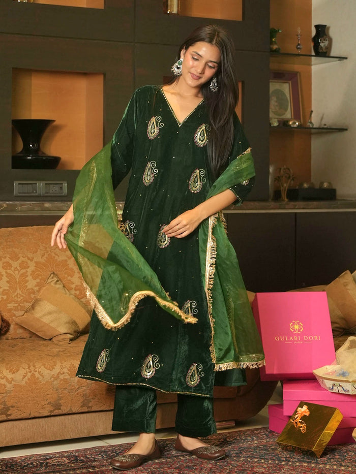 PEACOCK GREEN VELVET SUIT SET WITH HANDWORK