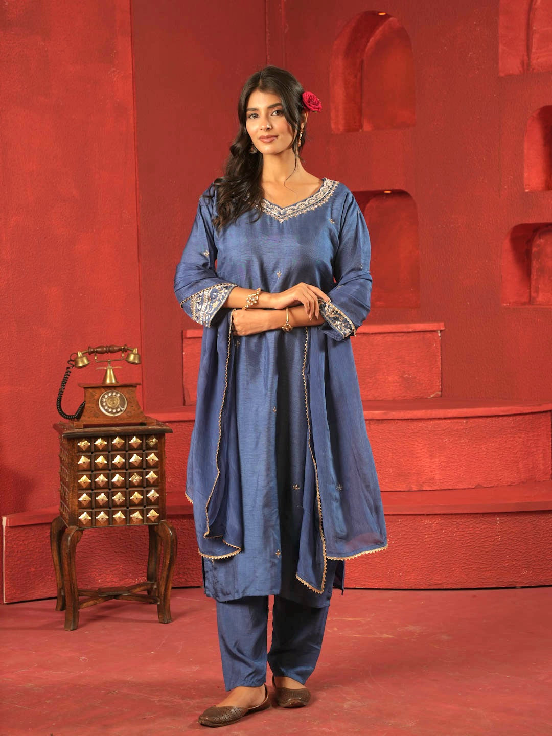 INDIGO HANDWORK SUIT SET WITH ORGANZA DUATTA