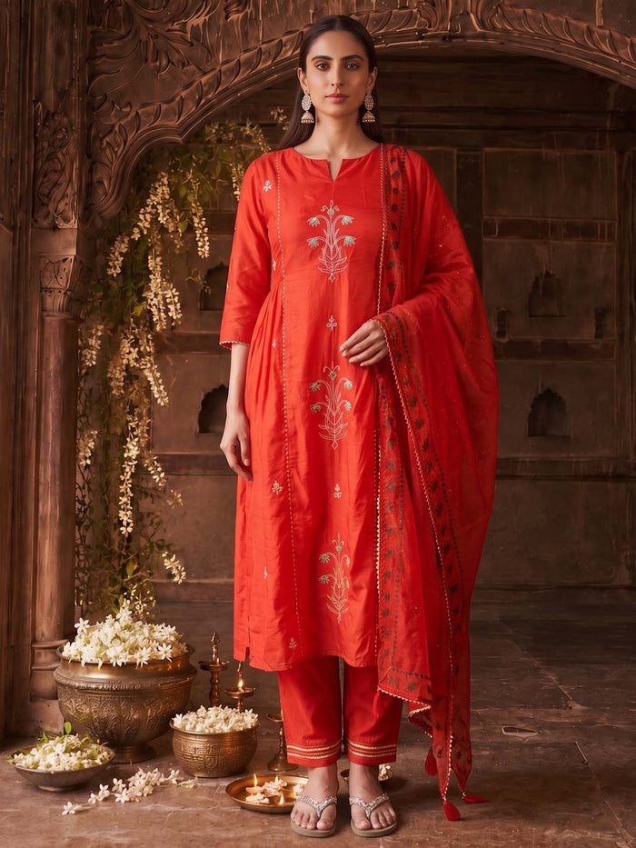 RED CHANDERI SUIT SET WITH PITTAN WORK
