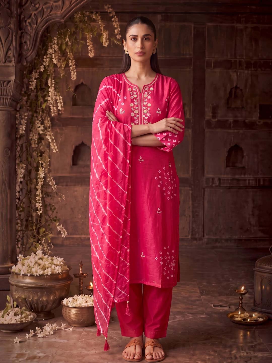 PINK HANDWORK SUIT SET WITH BANDHEJ WORK