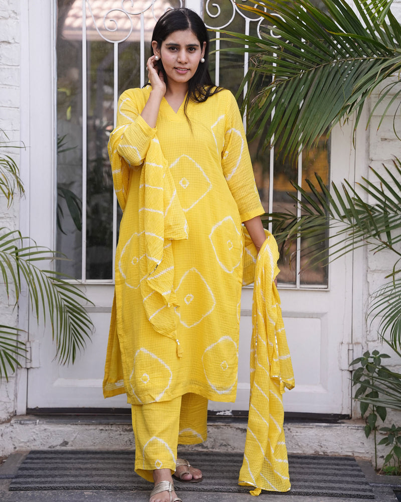 YELLOW COTTON CHECKS SUIT SET WITH LINING
