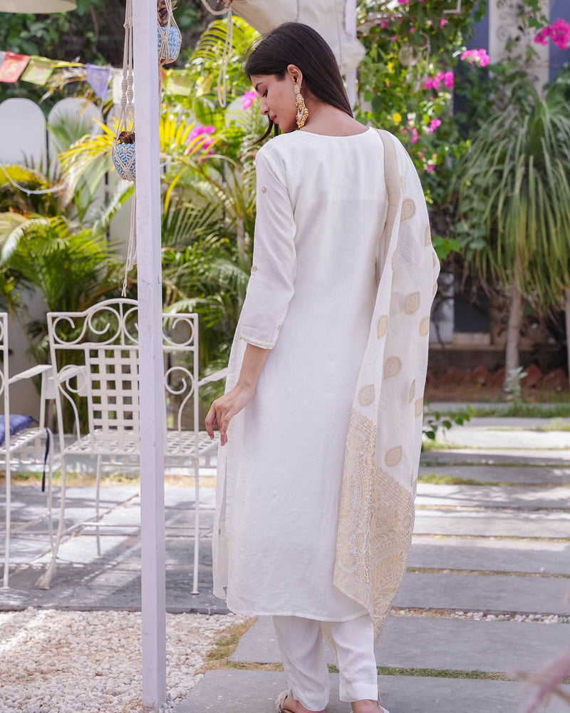 CREAM MUSLIN SUIT SET WITH BANARASI DUPATTA