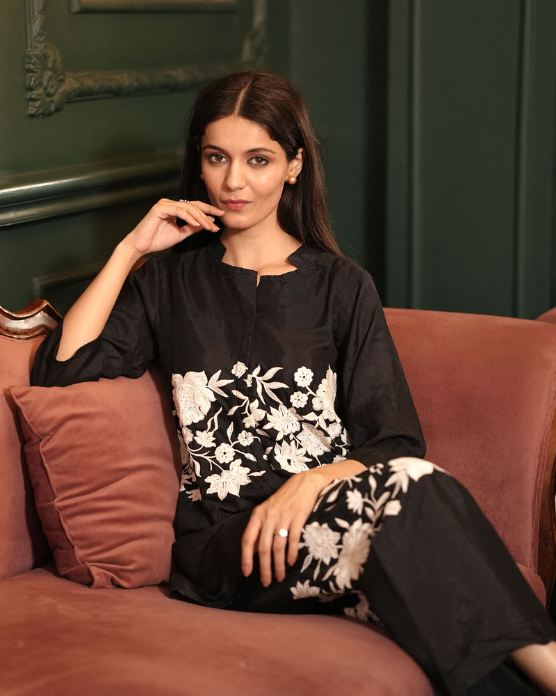 BLACK & WHITE EMBROIDERED MUSLIN CO-ORD SET