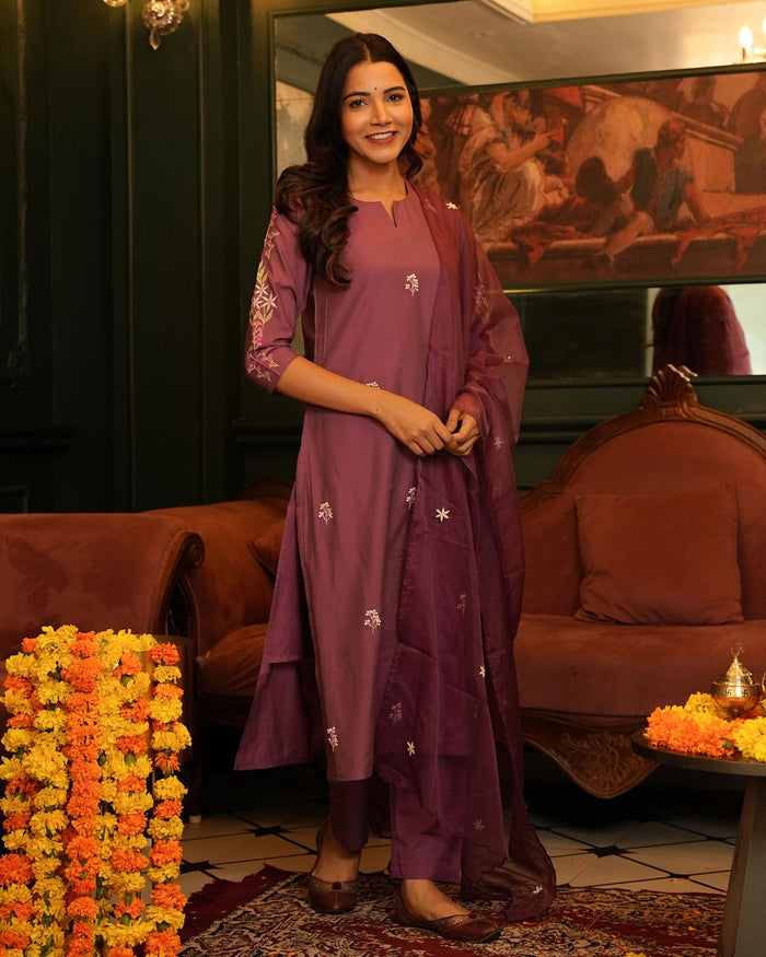 MAGENTA MUSLIN SUIT SET WITH EMBROIDERY