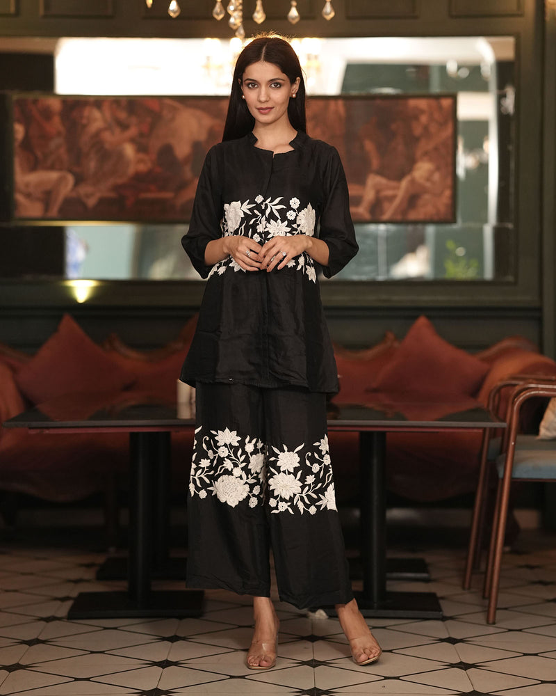 BLACK & WHITE EMBROIDERED MUSLIN CO-ORD SET