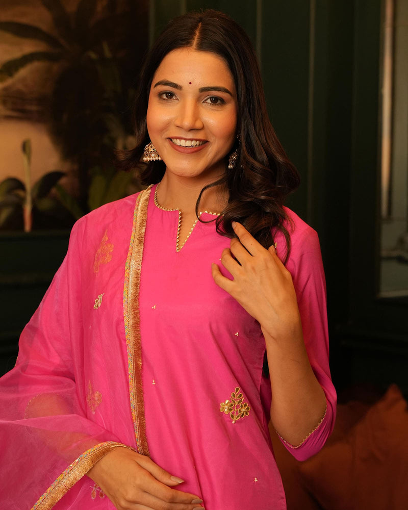 PINK CHANDERI SUIT SET WITH GOTTA WORK