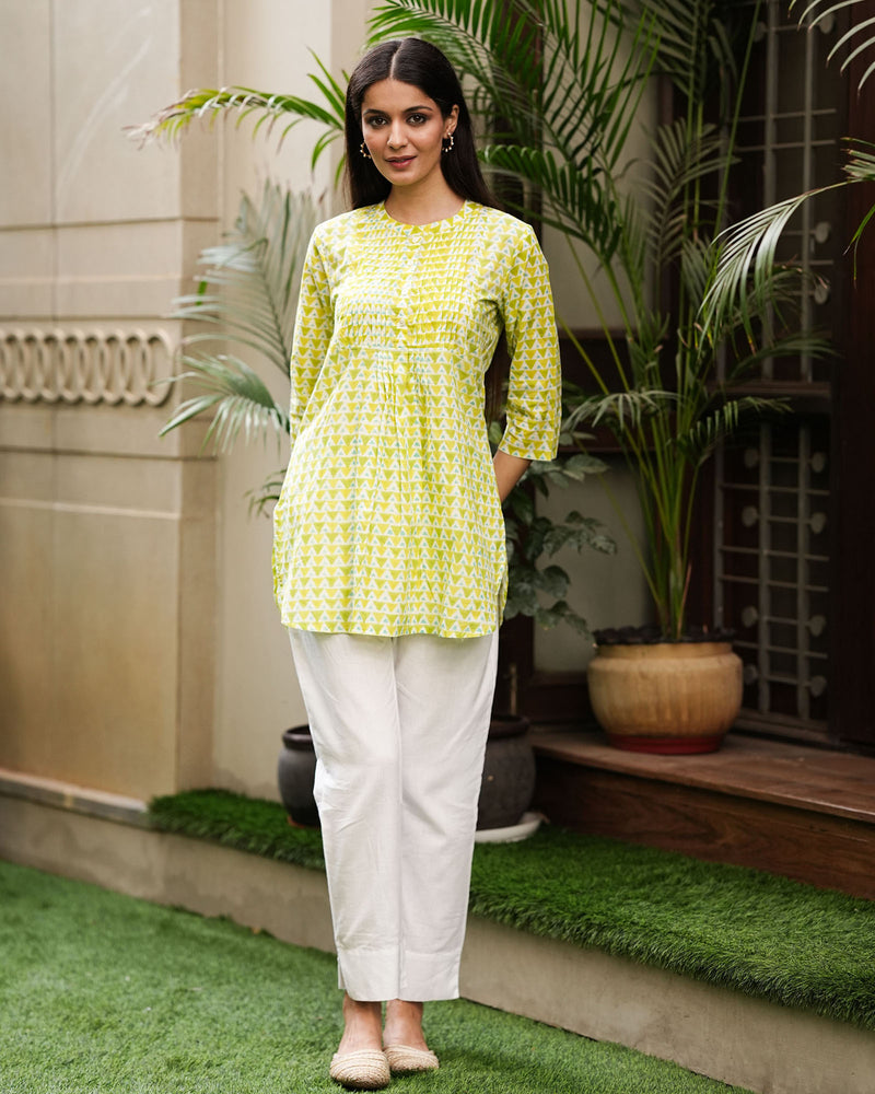 LAWN GREEN SHORT COTTON HANDBLOCK KURTI