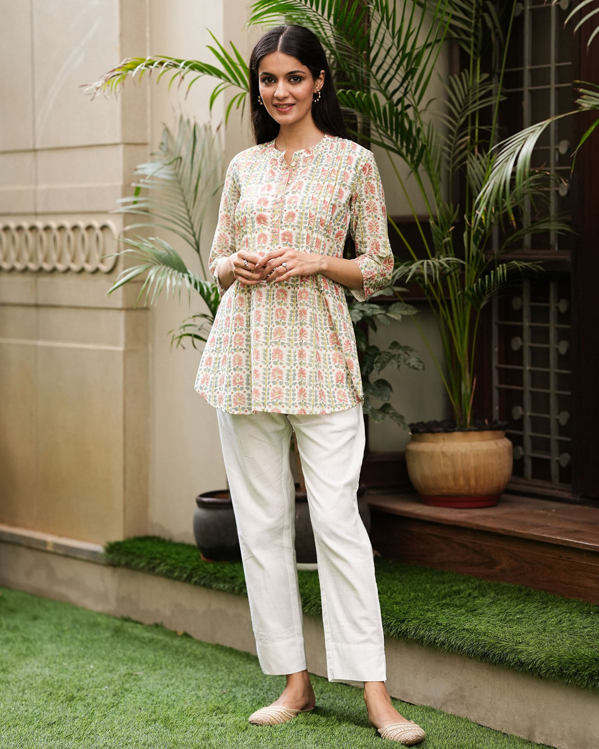 WHITE CREAM SHORT COTTON HANDBLOCK KURTI