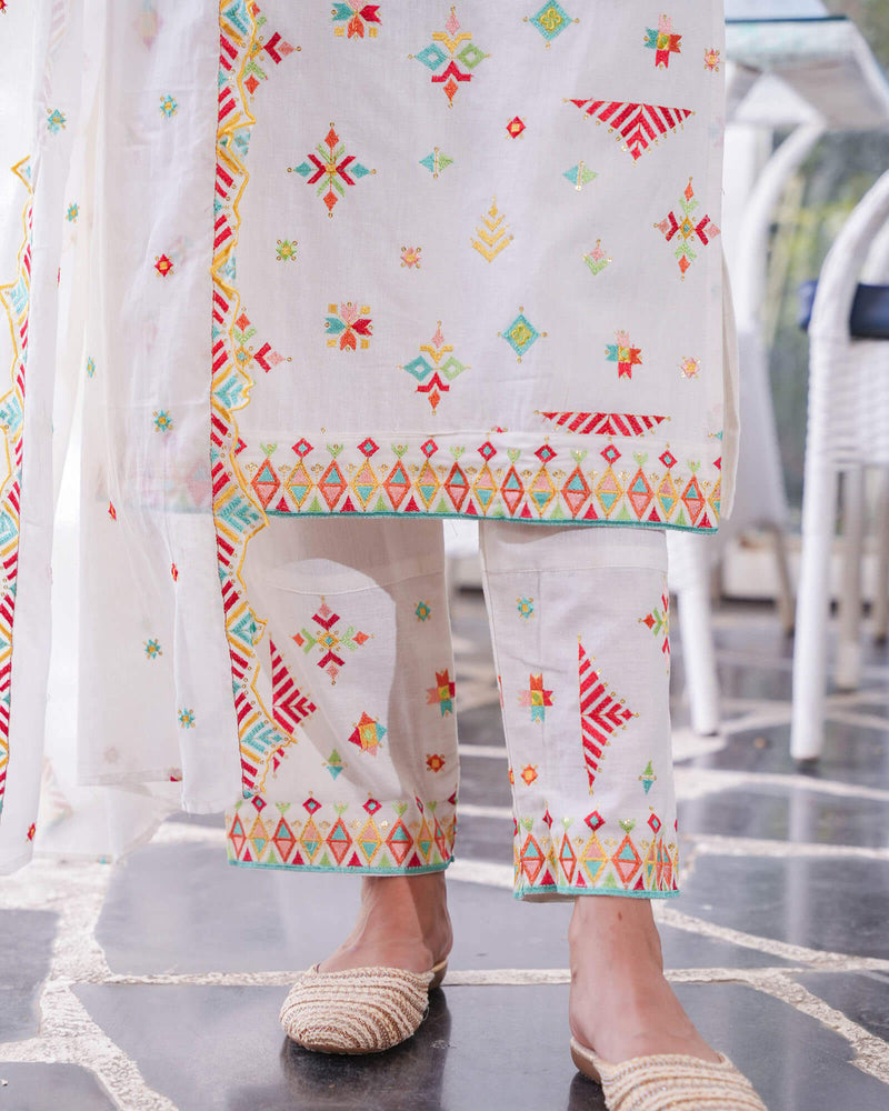 WHITE MULTI COLOURED COTTON FLEX SUIT SET
