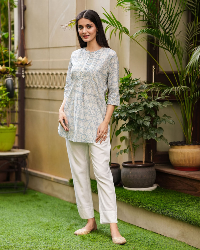 Top 10 Cotton Kurti Neck Designs | Surati Fabric - Fashion Blogs of India  for Kurtis, Sarees and ladies wear