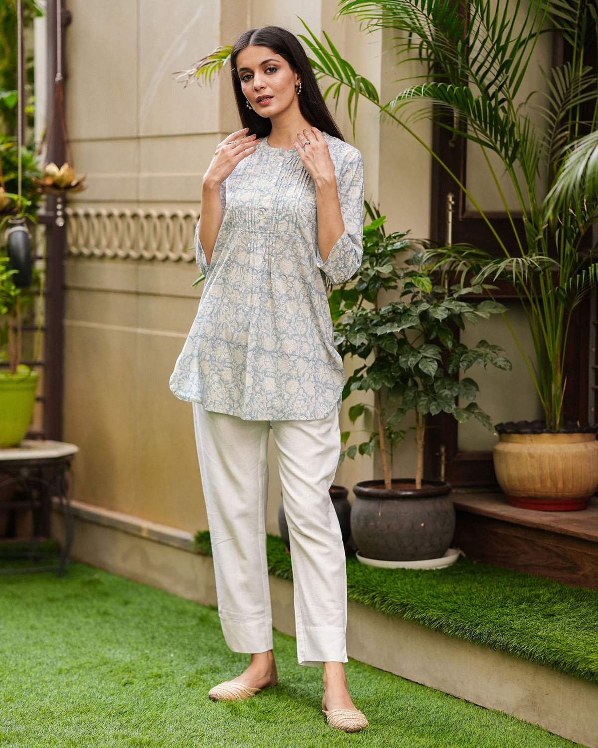 SKY BLUE & WHITE SHORT COTTON HANDBLOCK KURTI