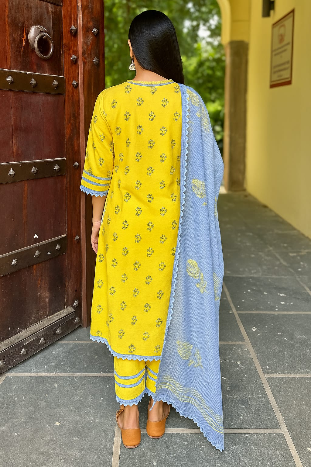 YELLOW COTTON SUIT SET WITH BLUE EMBROIDERY