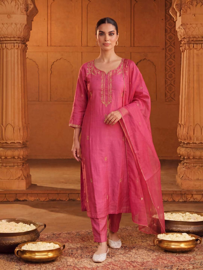 ROYAL MAGENTA SUIT SET WITH HANDWORK