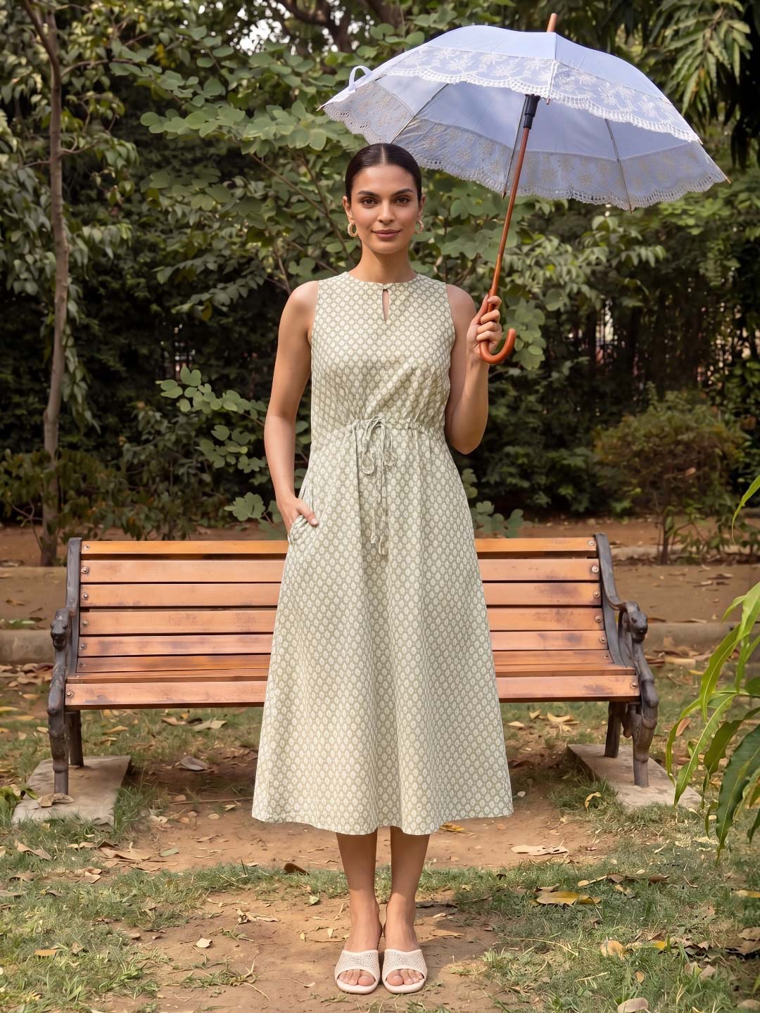 GREEN & WHITE HANDBLOCK CUT SLEEVES DRESS WITH LINING