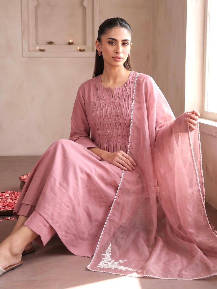 EARTHY PINK SMOCKING WORK SUIT SET WITH ORGANZA DUPATTA