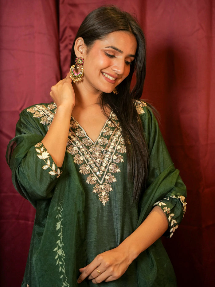 EMERALD GREEN SUIT SET WITH HANDWORK