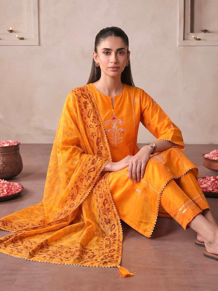 ORANGE CHANDERI SUIT SET WITH PITTAN WORK