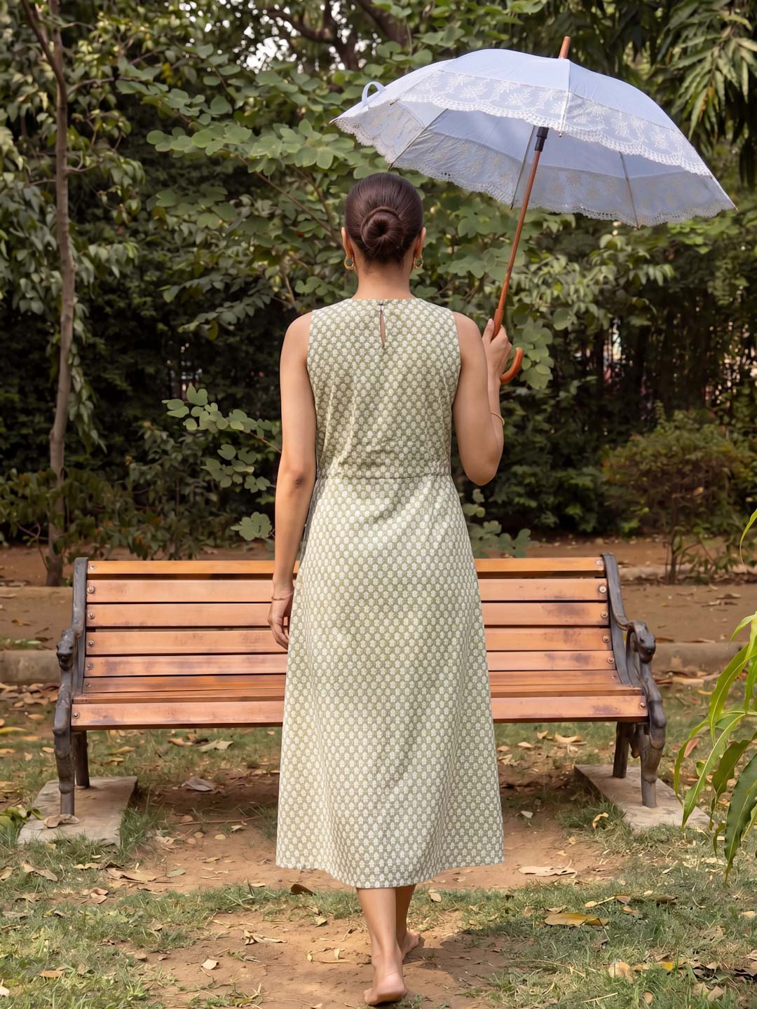 GREEN & WHITE HANDBLOCK CUT SLEEVES DRESS WITH LINING