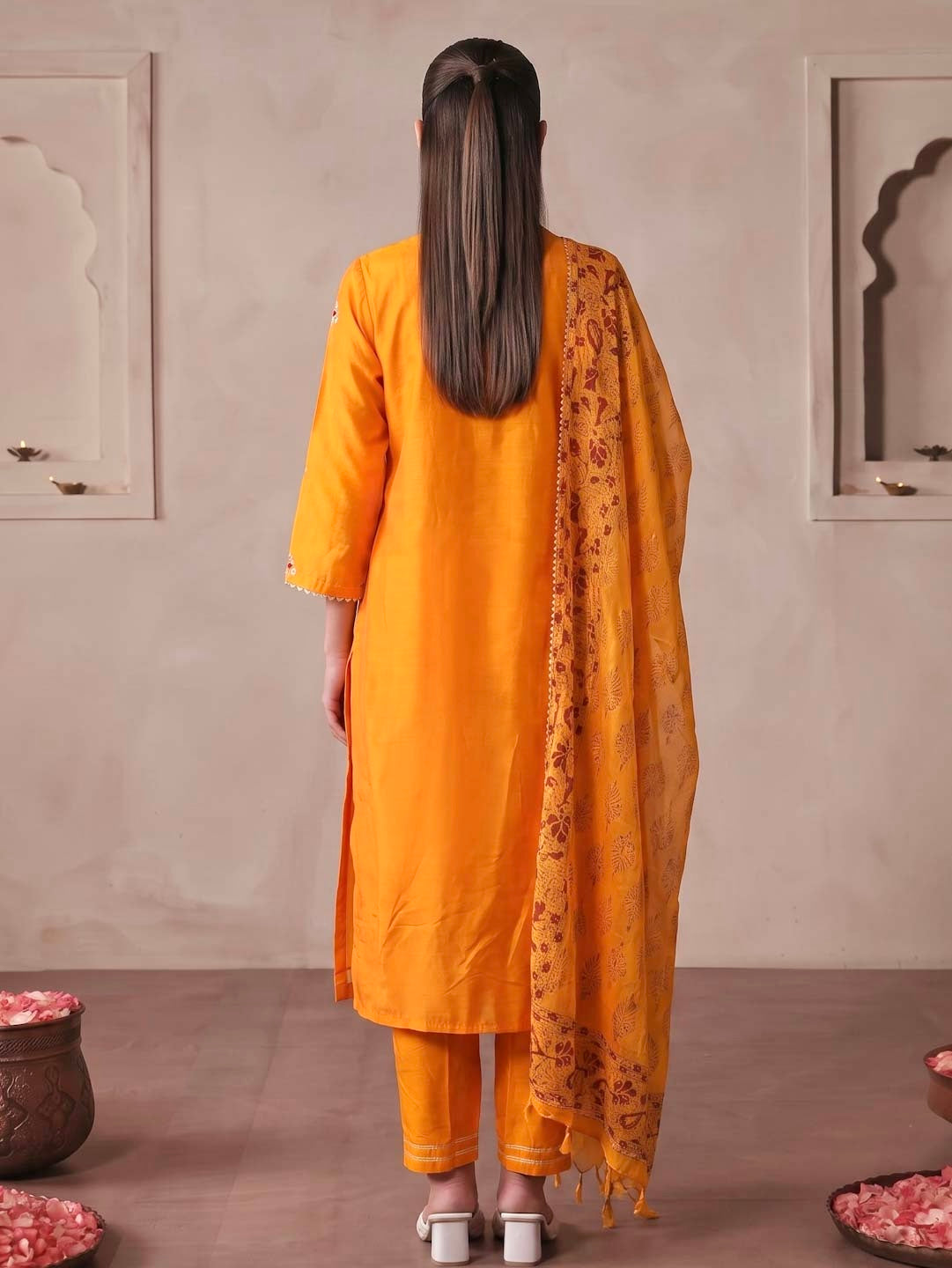 ORANGE CHANDERI SUIT SET WITH PITTAN WORK