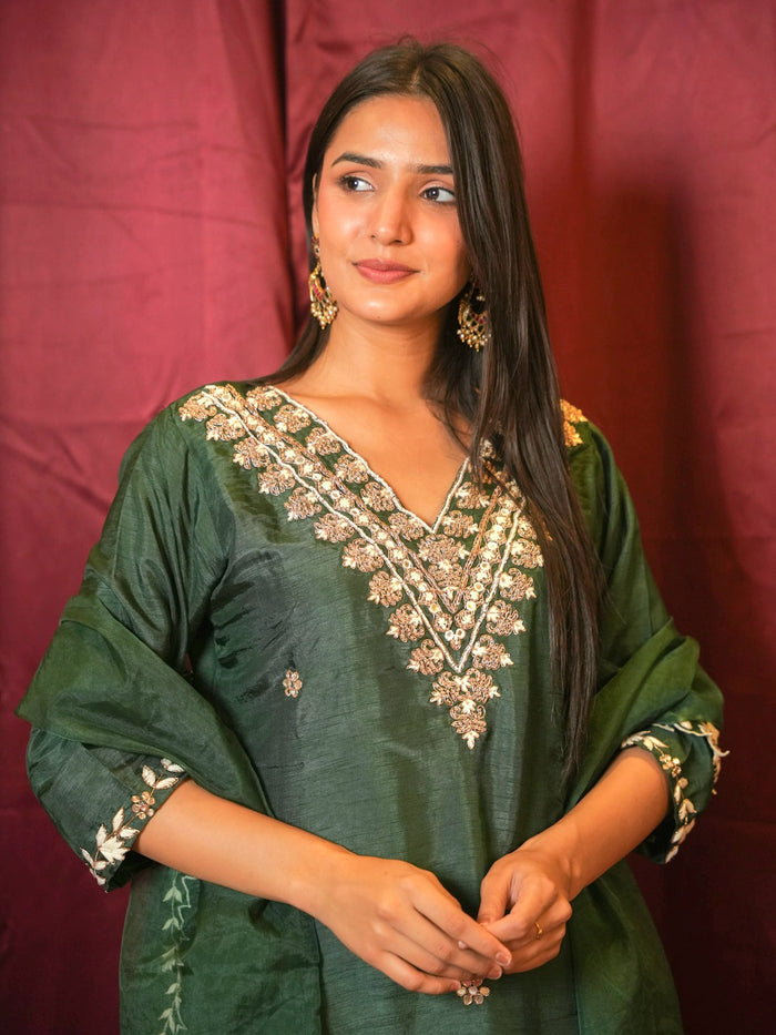 EMERALD GREEN SUIT SET WITH HANDWORK