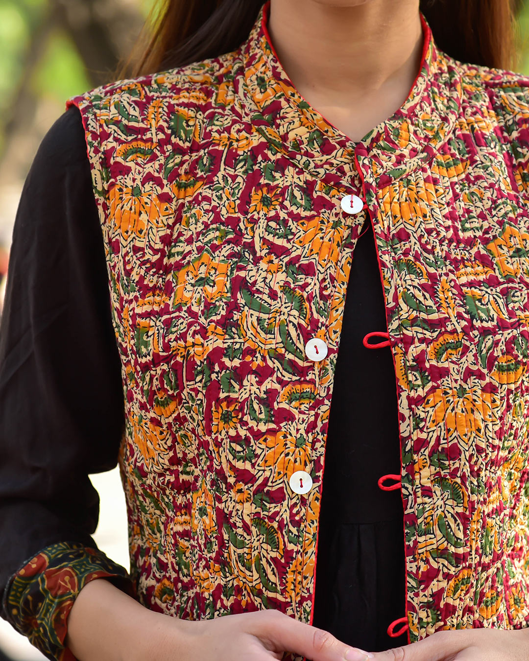 FLORAL RED SILK & COTTON QUILTED JACKET