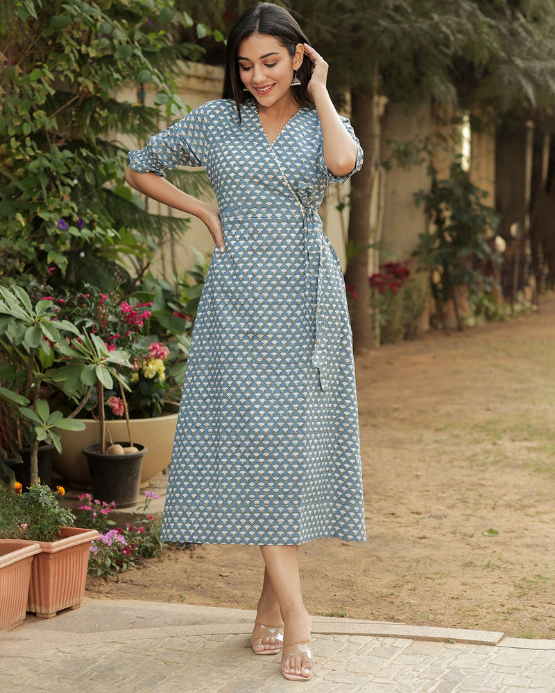 BLUE & WHITE TIE-UP HANDBLOCK DRESS
