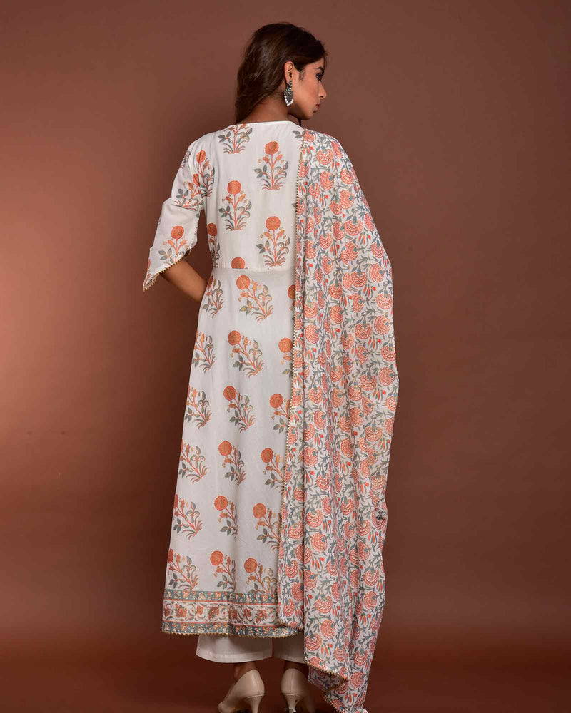 WHITE ANGRAKHA SUIT SET