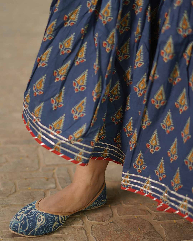 INDIGO HANDBLOCK MOJARIS