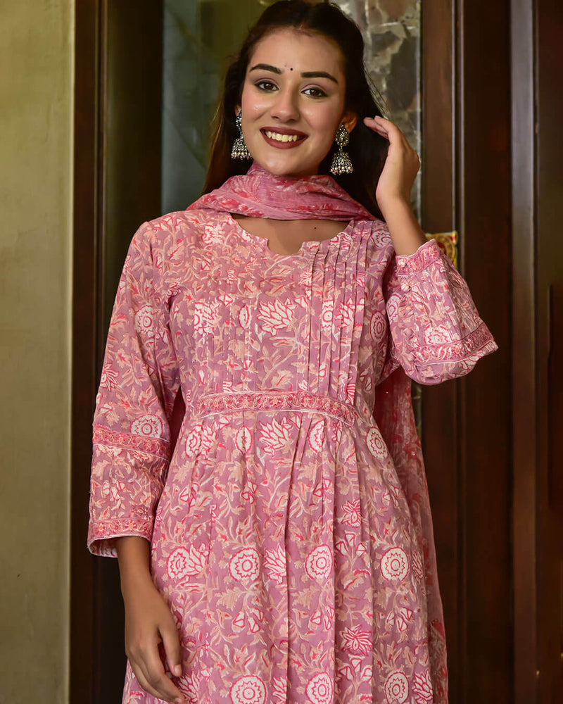CARROT PINK HANDBLOCK SUIT SET