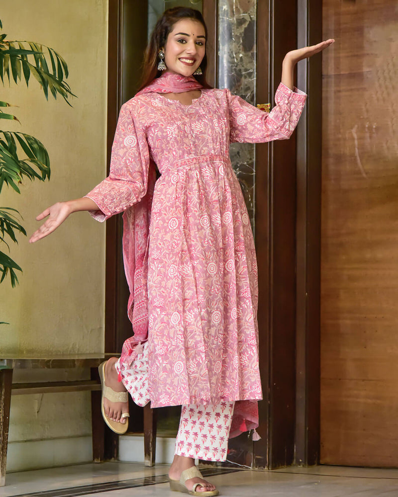 CARROT PINK HANDBLOCK SUIT SET
