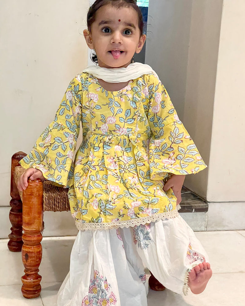 YELLOW & WHITE FLOWER HANDBLOCK SHARARA SET