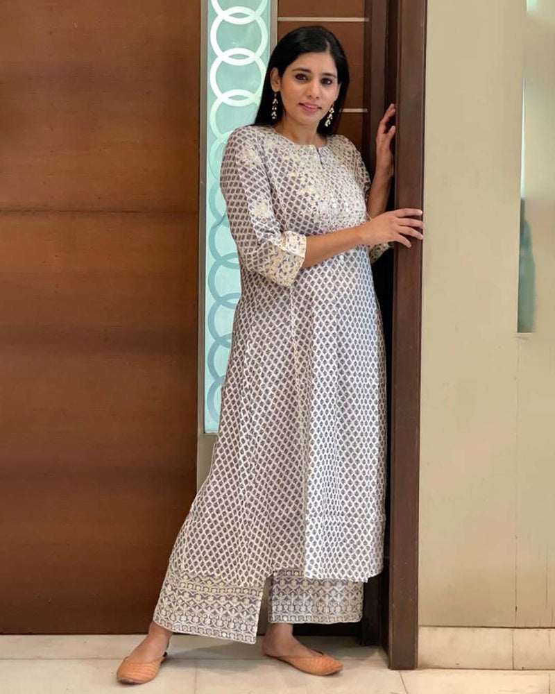 WHITE & GREY MUSLIN KURTA SET WITH EMBROIDERY