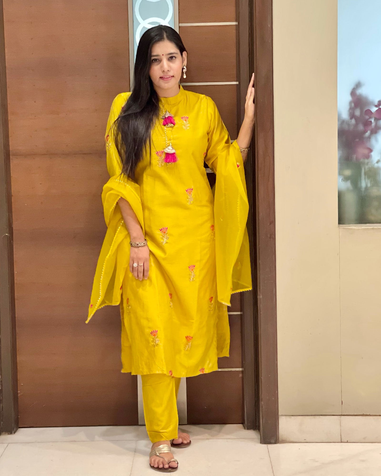 Yellow Haldi Suit, Suit Designs, Georgette Painted Dupatta, Punjabi Suit  ideas, Simple Suit D… | Combination dresses, Simple suit designs, Party  wear indian dresses