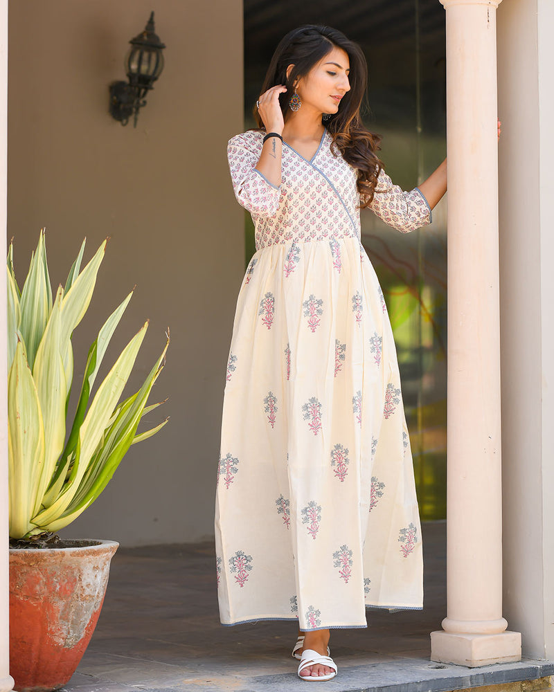 WHITE COTTON HANDBLOCK GOWN WITH LINING
