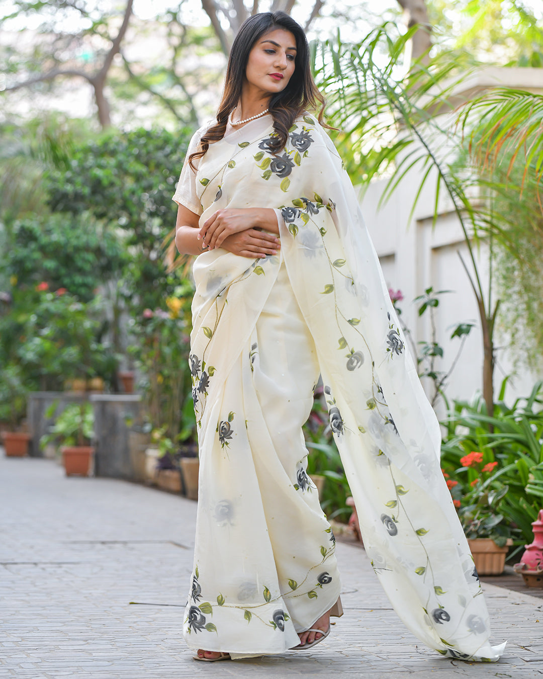 CREAM HAND PAINTED FLORAL ORGANZA SAREE