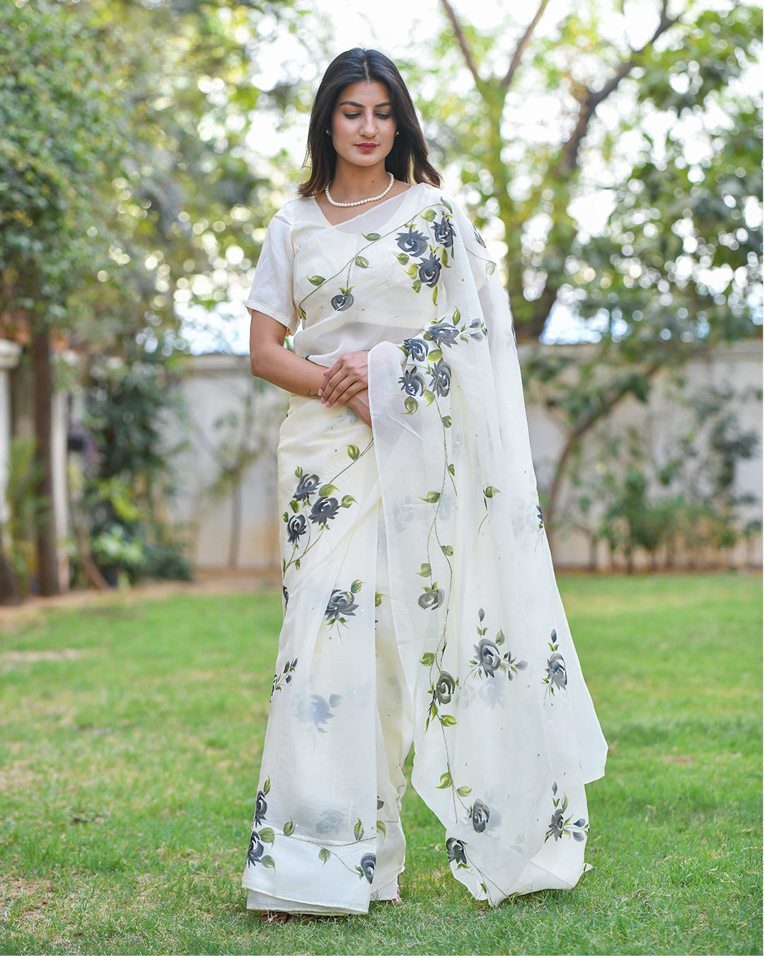 CREAM HAND PAINTED FLORAL ORGANZA SAREE