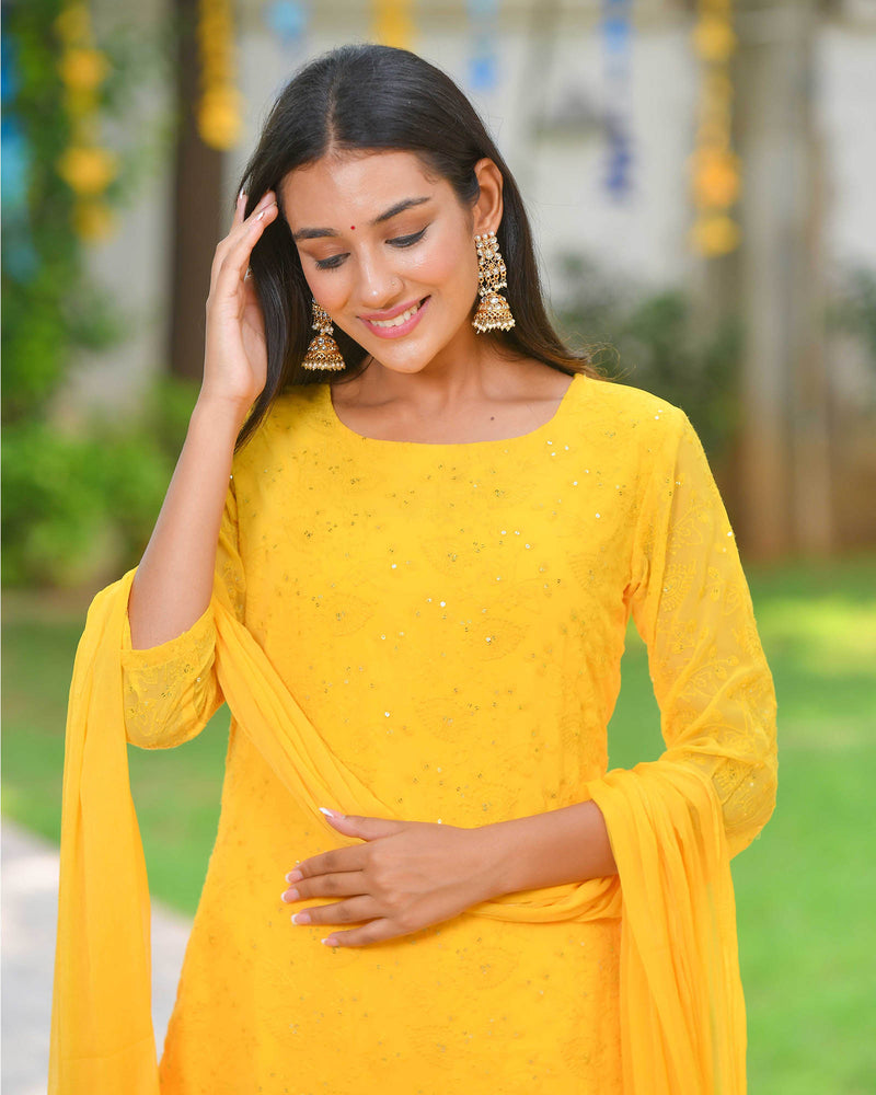 YELLOW GEORGETTE SUIT SET WITH EMBROIDERY