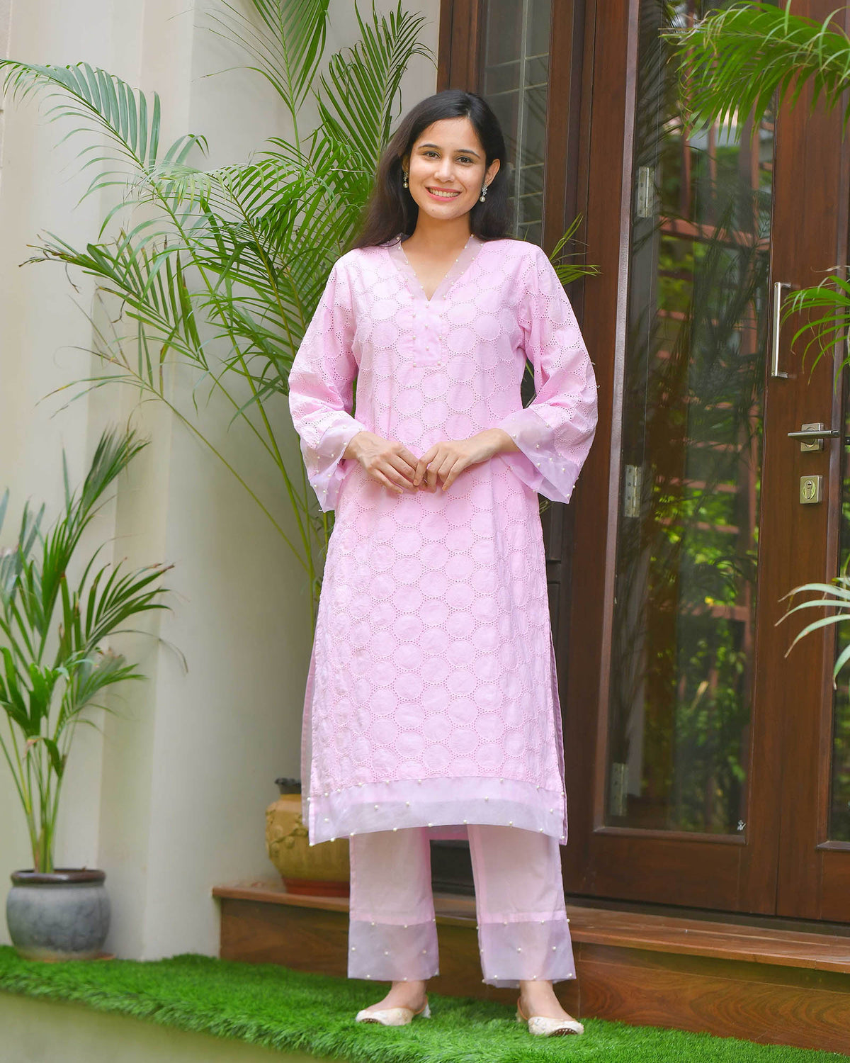 DELICATE PINK SCHIFFLI KURTA SET WITH PEARL WORK